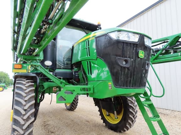 Image of John Deere R4038 equipment image 4