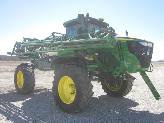 Image of John Deere R4038 equipment image 1