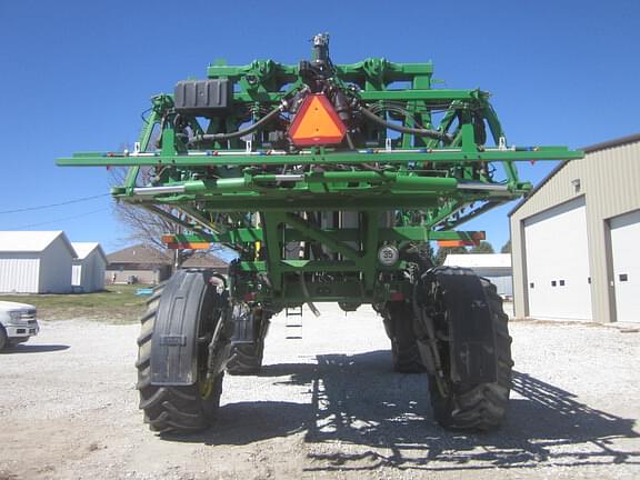 Image of John Deere R4038 equipment image 2