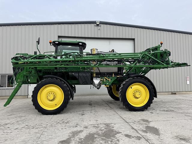 Image of John Deere R4038 equipment image 2