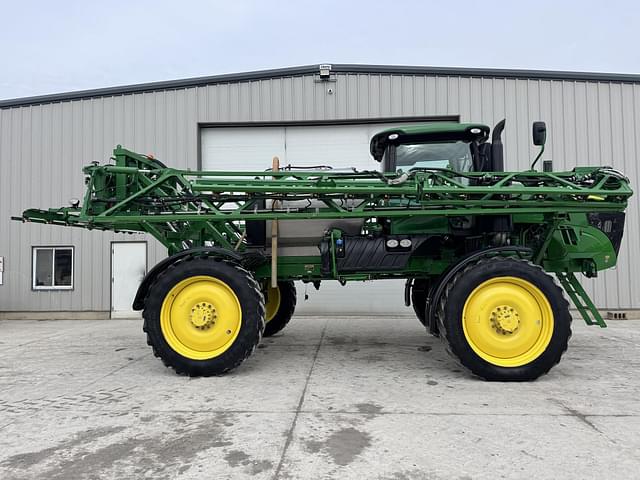 Image of John Deere R4038 equipment image 3