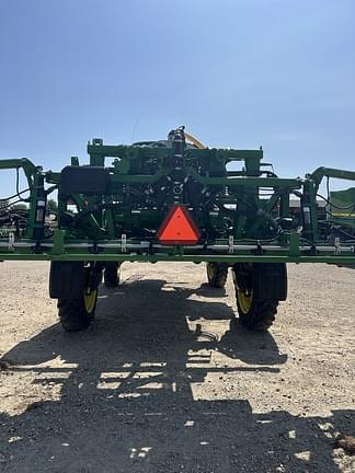 Image of John Deere R4038 equipment image 4