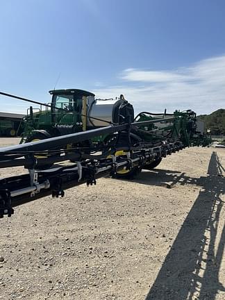 Image of John Deere R4038 equipment image 3
