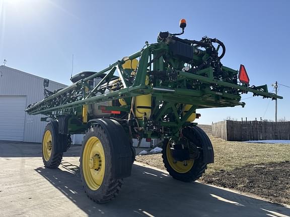 Image of John Deere R4038 equipment image 2