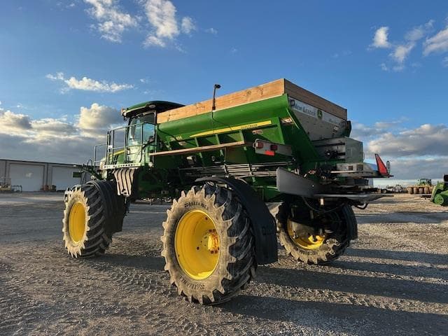 Image of John Deere R4038 equipment image 2