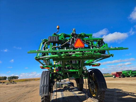 Image of John Deere R4038 equipment image 4