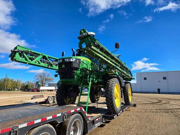 2020 John Deere R4038 Equipment Image0