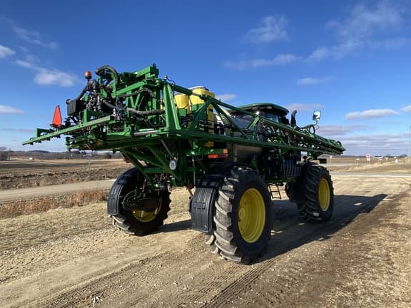 Image of John Deere R4038 equipment image 4