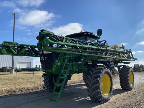 2020 John Deere R4038 Equipment Image0