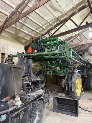 Image of John Deere R4038 equipment image 1