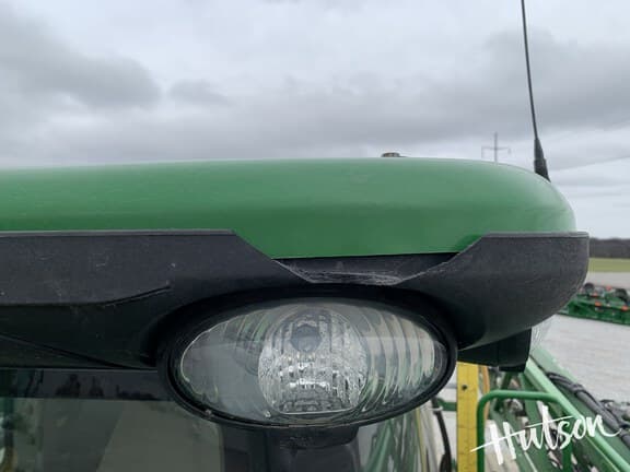 Image of John Deere R4038 equipment image 4
