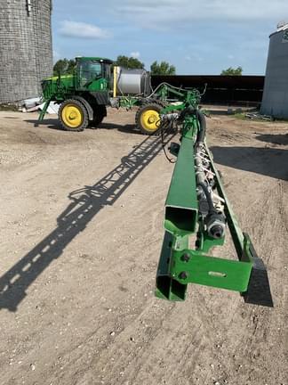 Image of John Deere R4038 equipment image 4