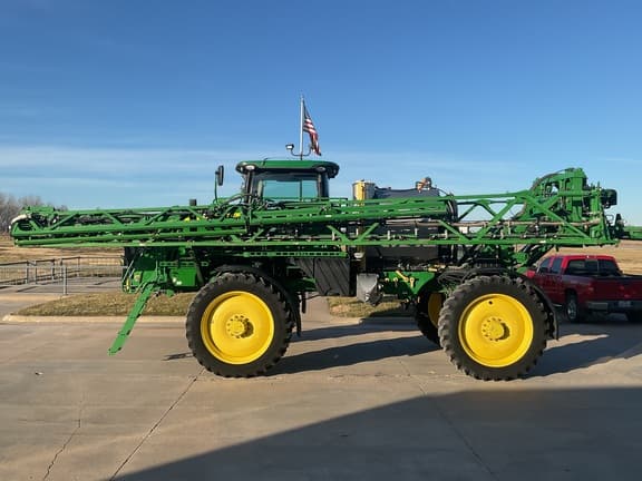 Image of John Deere R4038 equipment image 2