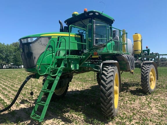 Main image John Deere R4038