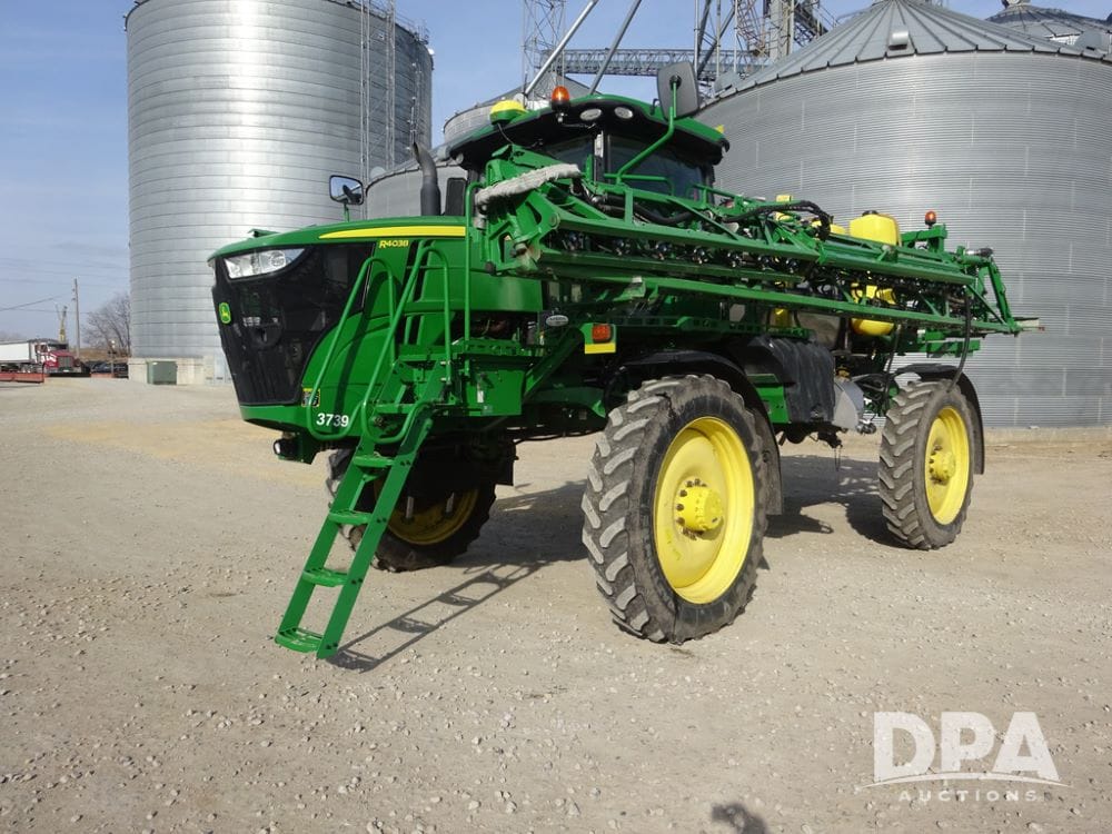 2020 John Deere R4038 Equipment Image0