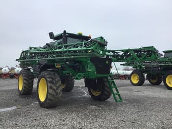 Main image John Deere R4044