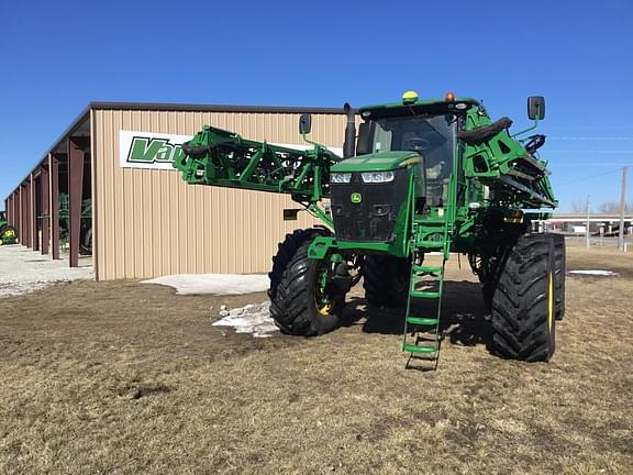 Image of John Deere R4044 Primary image