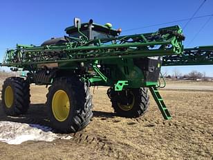 Main image John Deere R4044 4