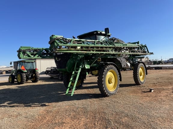 Main image John Deere R4044