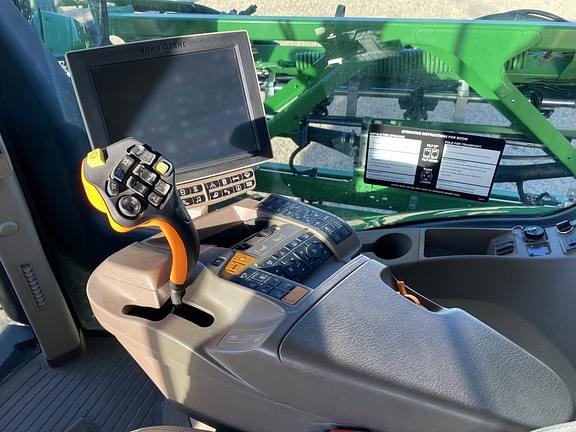 Main image John Deere R4044 11