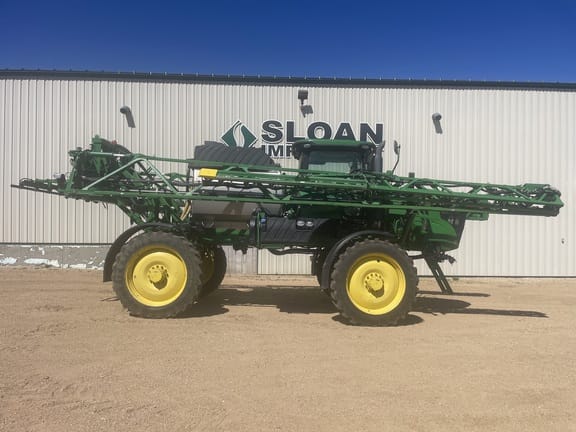 Main image John Deere R4044