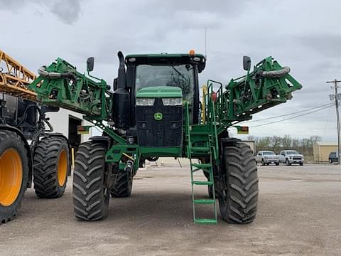 Image of John Deere R4044 equipment image 1