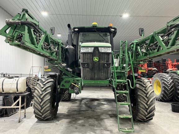 Image of John Deere R4044 equipment image 2