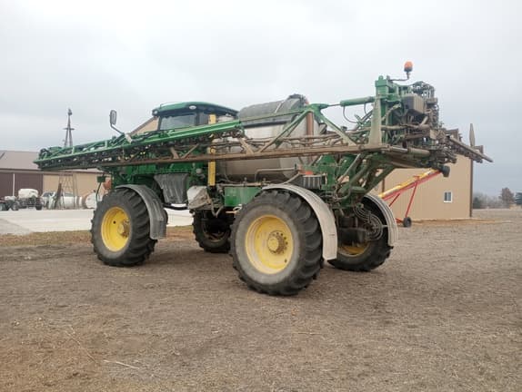 Image of John Deere R4044 equipment image 4