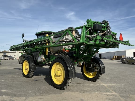 Image of John Deere R4044 equipment image 2