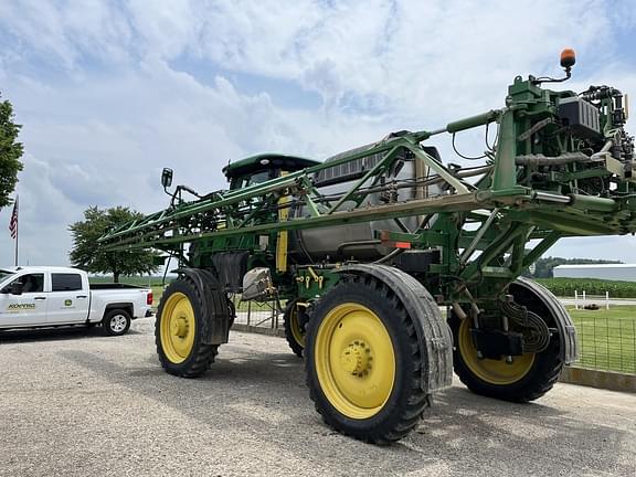 Image of John Deere R4044 equipment image 4