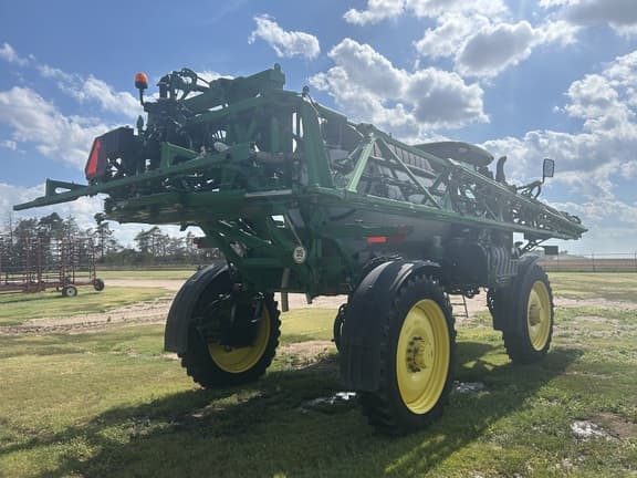 Image of John Deere R4044 equipment image 4