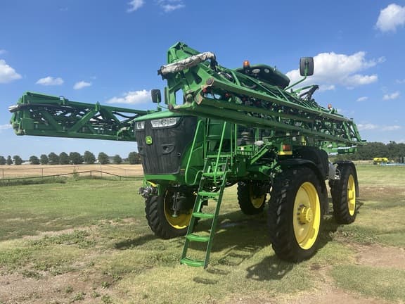Image of John Deere R4044 Primary image