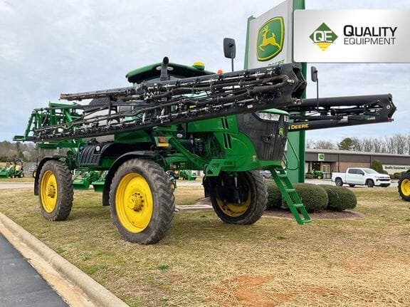 Main image John Deere R4044