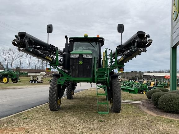 Image of John Deere R4044 equipment image 2