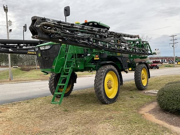 Image of John Deere R4044 equipment image 4