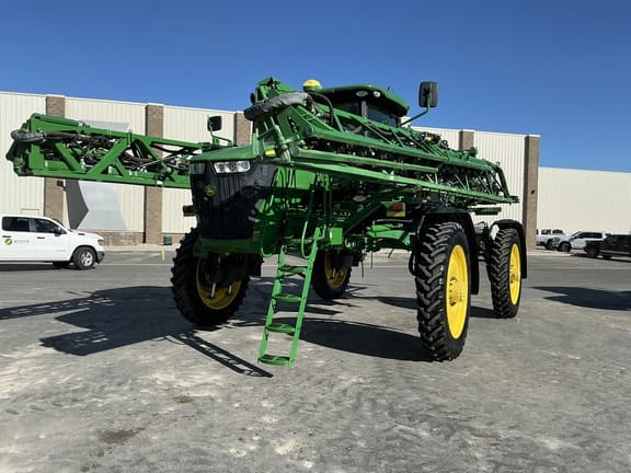 2020 John Deere R4044 Equipment Image0