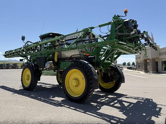 Image of John Deere R4044 equipment image 2