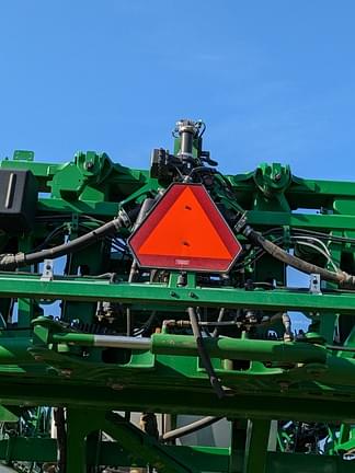 Image of John Deere R4044 equipment image 2