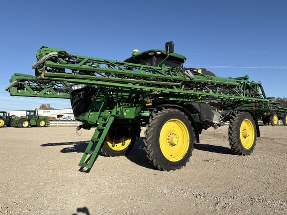 2020 John Deere R4044 Equipment Image0