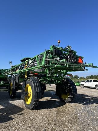 Image of John Deere R4044 equipment image 3