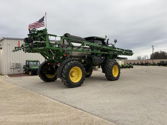 Image of John Deere R4044 equipment image 2