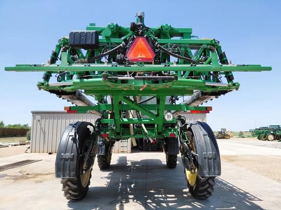 Image of John Deere R4044 equipment image 3