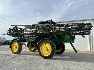 Main image John Deere R4044