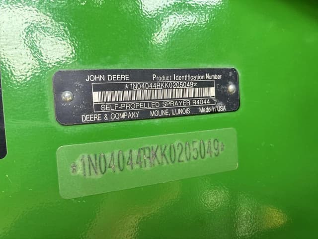 Image of John Deere R4044 equipment image 1