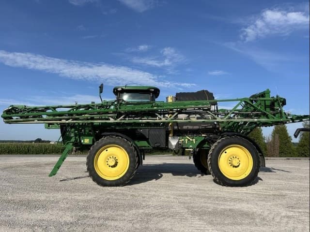 Image of John Deere R4044 equipment image 2