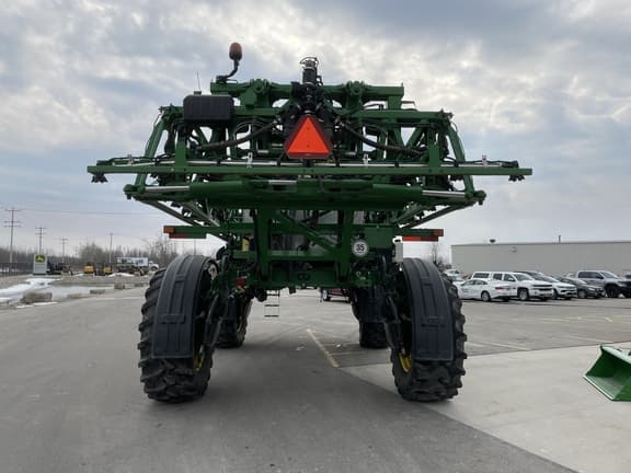 Image of John Deere R4044 equipment image 3