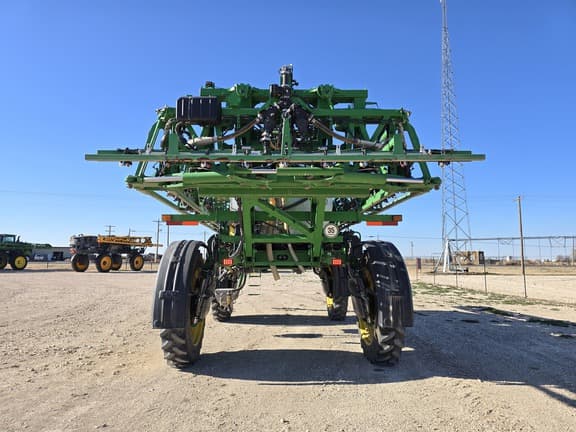 Image of John Deere R4044 equipment image 3