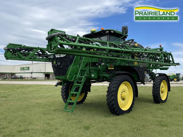 Main image John Deere R4044