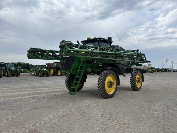 Main image John Deere R4044