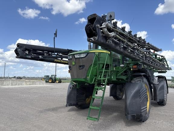 Image of John Deere R4044 Primary image